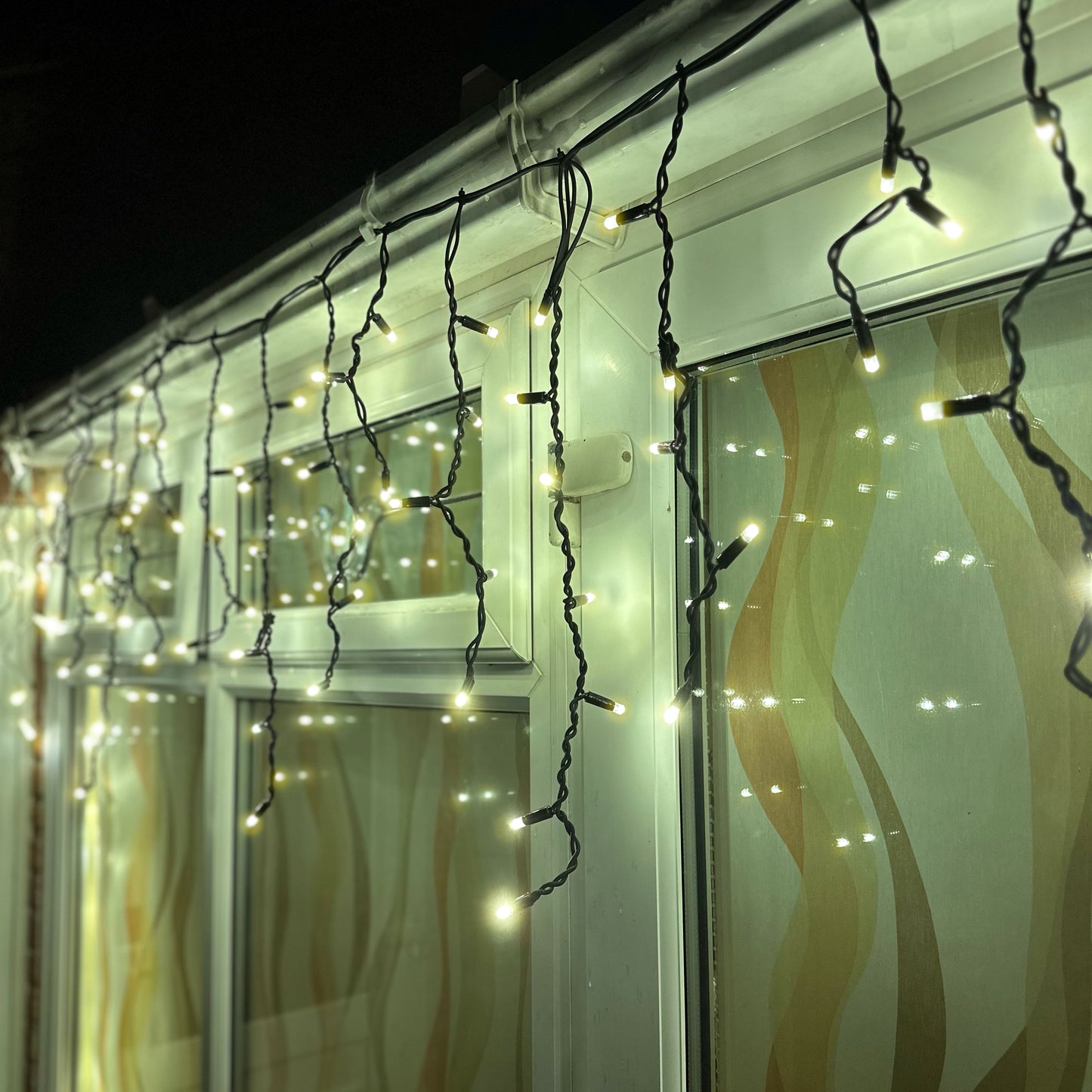 Icicle Light on Black Cable (Connect365+) 5m Connectable IP65