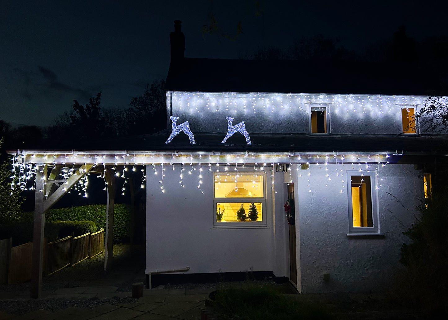 10m White Icicle Lights, 360 LEDs (8 Light Settings)