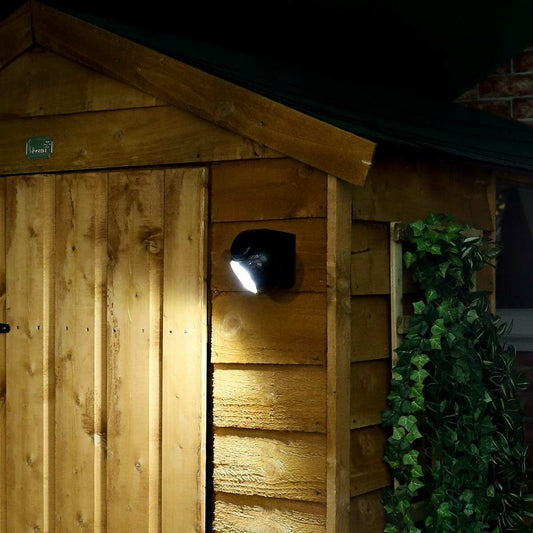 Outdoor Battery Operated Security Light with PIR Sensor (Black)