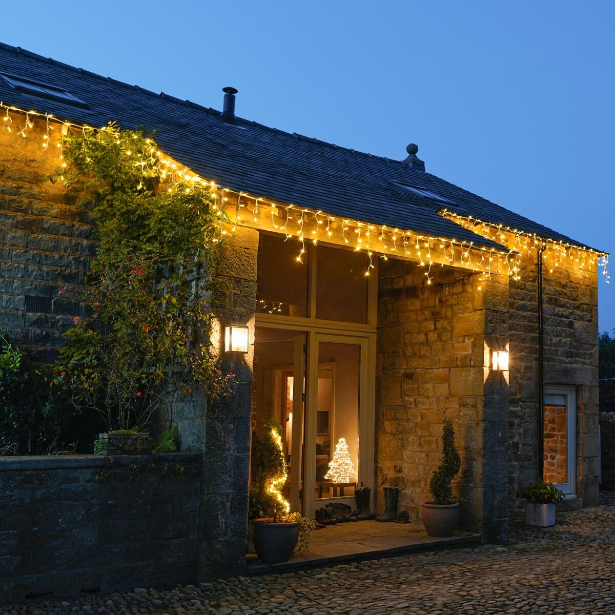 ConnectPro Outdoor LED Icicle Lights, Connectable, White Rubber Cable