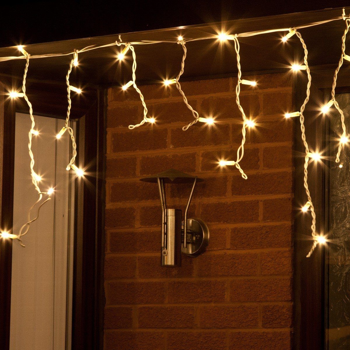 ConnectPro Icicle Lights, Flash Bulb LEDs, Connectable, White Rubber Cable