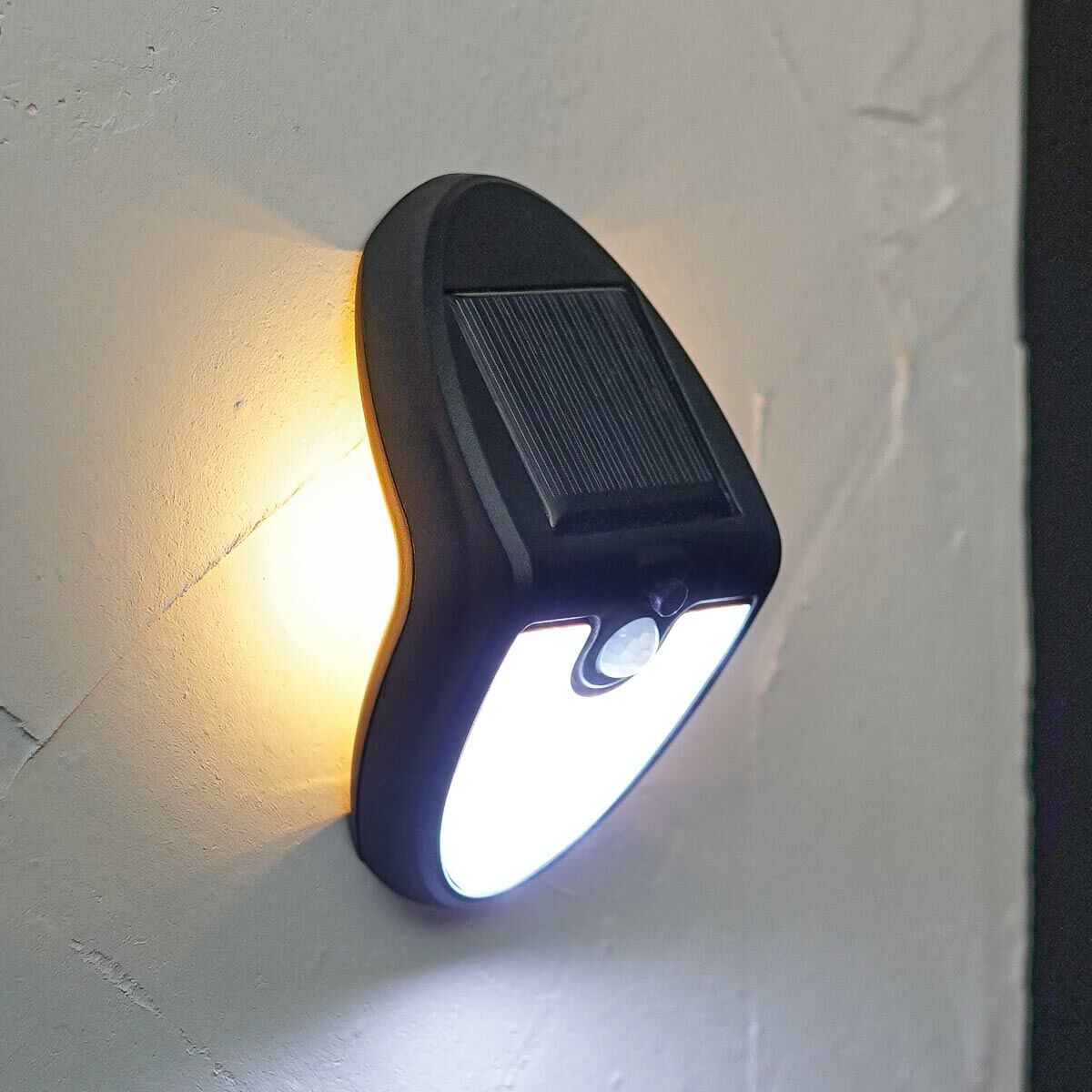 Solar Security Welcome Light with PIR